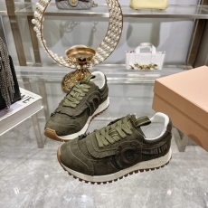 Christian Dior Sneaker